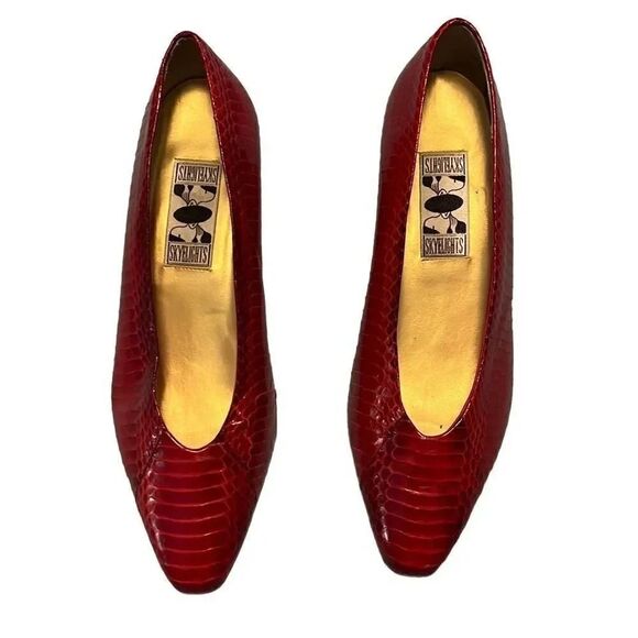 Skyelights red pumps size 7.5 - Picture 5 of 7